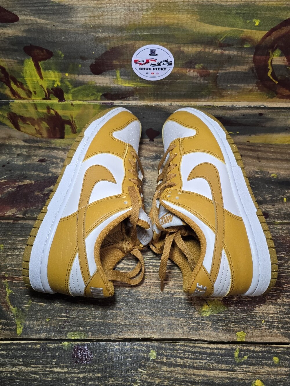 Women’s Nike Dunk Low Next Nature Gold Phantom size 6 used DN1431-001 - Picture 4 of 8